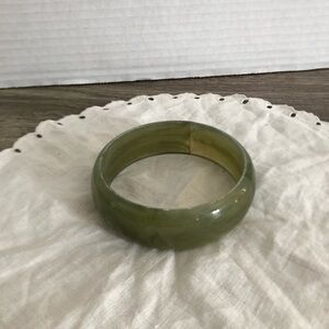 Vtg Green Marbled Lucite Bangle